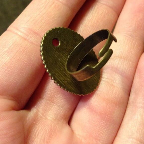 (C3) Pink Ring - Picture 3 of 4